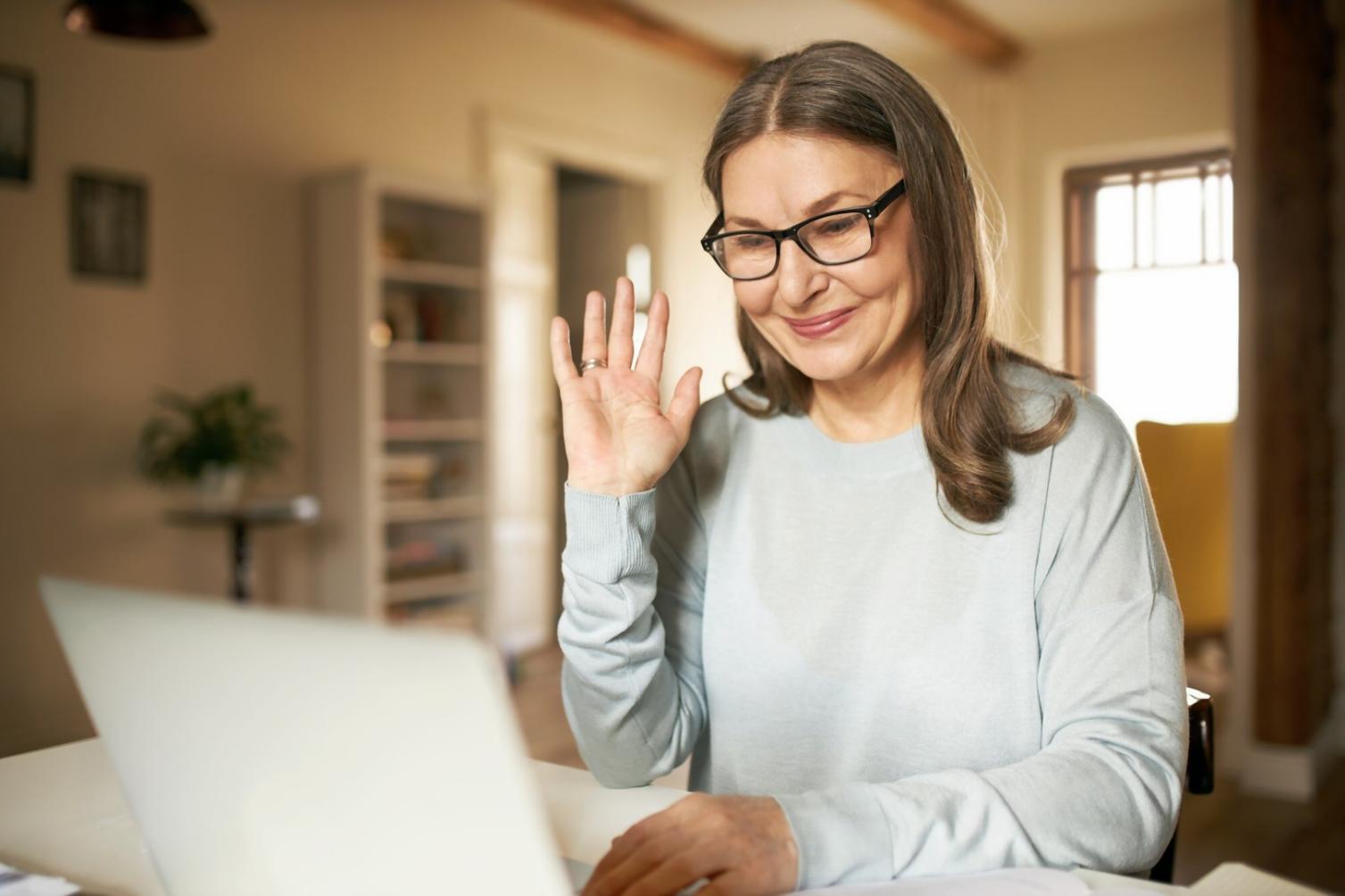 Business Meeting mit Finanzplanung und Strategiediskussion